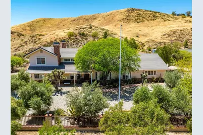 13602 Sego, Agua Dulce, CA 91390 - Photo 6