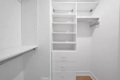 10832 W Riverton Court, Toluca Lake, CA 91602 - Photo 14