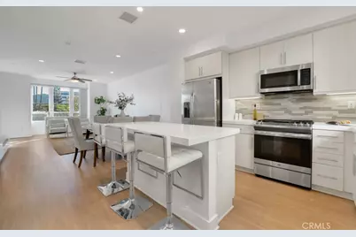 10832 W Riverton Court, Toluca Lake, CA 91602 - Photo 6