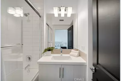 10832 W Riverton Court, Toluca Lake, CA 91602 - Photo 16