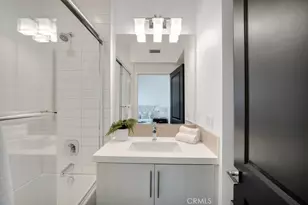 10832 W Riverton Ct, Toluca Lake, CA 91602 - Photo 16