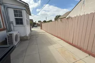 521 E Chestnut, Glendale, CA 91205 - Photo 2
