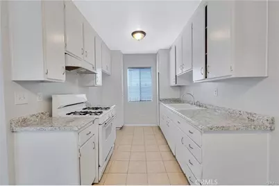 8800 Cedros Avenue #207, Panorama City, CA 91402 - Photo 6