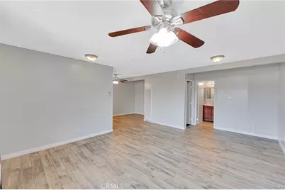 8800 Cedros Avenue #207, Panorama City, CA 91402 - Photo 4