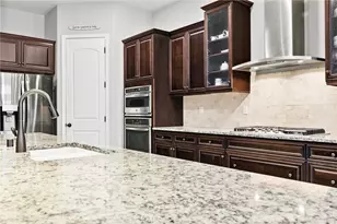 9313 Rancho Viejo Dr, Bakersfield, CA 93314 - Photo 16