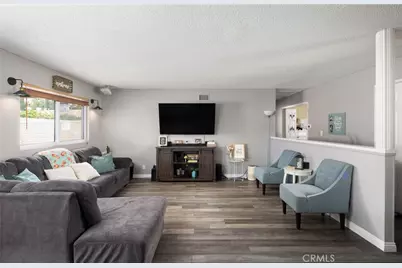 21515 Alaminos, Saugus, CA 91350 - Photo 6