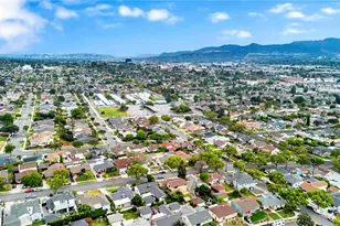 633 Groton Dr, Burbank, CA 91504 - Photo 44