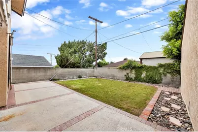 633 Groton Drive, Burbank, CA 91504 - Photo 38