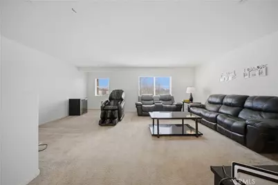 44137 37th, Lancaster, CA 93536 - Photo 4