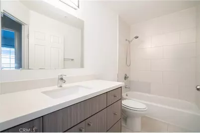18347 Saticoy #28, Reseda, CA 91335 - Photo 8