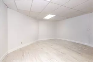 18347 Saticoy, Reseda, CA 91335 - Photo 20