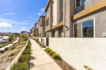 27582 Manzanita, Valencia, CA 91381 - Photo 42