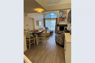 5540 Owensmouth #319, Woodland Hills, CA 91367 - Photo 12