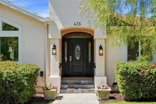 435 Eton Dr, Burbank, CA 91504 - Photo 2