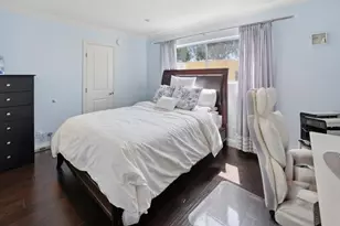 9735 Via Roma, Burbank, CA 91504 - Photo 20