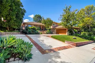 22548 Waterbury St, Woodland Hills, CA 91364 - Photo 1