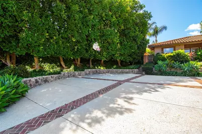 22548 Waterbury Street, Woodland Hills, CA 91364 - Photo 4