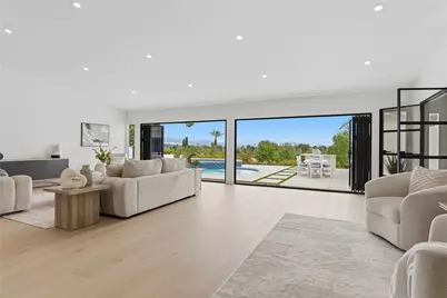 23925 Crosson Drive, Woodland Hills, CA 91367 - Photo 10