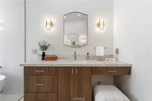 23925 Crosson Dr, Woodland Hills, CA 91367 - Photo 40