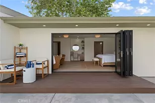 23925 Crosson Dr, Woodland Hills, CA 91367 - Photo 36