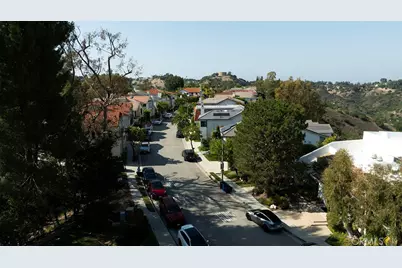 2665 Angelo Drive, Los Angeles, CA 90077 - Photo 26