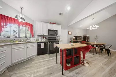 8462 E Amberwood, Anaheim, CA 92808 - Photo 6