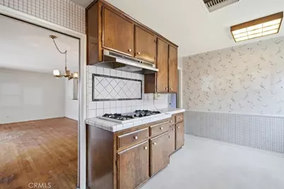 9610 Natick, North Hills, CA 91343 - Photo 12