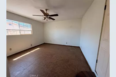 1011 Shadow, San Fernando, CA 91340 - Photo 16