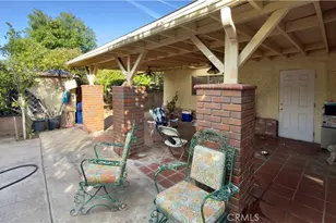 1011 Shadow, San Fernando, CA 91340 - Photo 32
