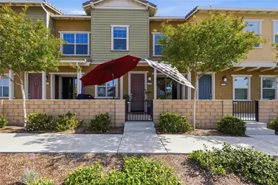 22864 Acoustic, Saugus, CA 91350 - Photo 1