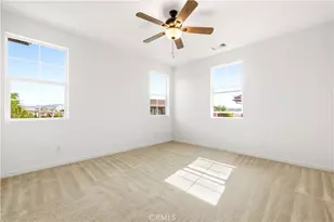 28637 Solana Ct, Valencia, CA 91354 - Photo 30