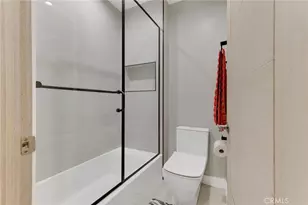 15344 Weddington St, Sherman Oaks, CA 91411 - Photo 18