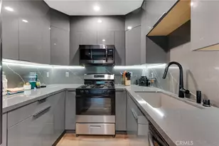 15344 Weddington St, Sherman Oaks, CA 91411 - Photo 18