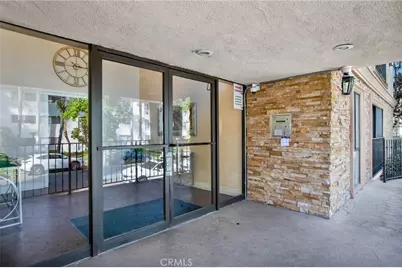 15344 Weddington Street #102, Sherman Oaks, CA 91411 - Photo 4
