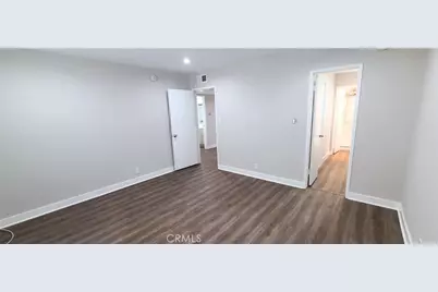 5320 Zelzah Avenue #201, Encino, CA 91316 - Photo 8