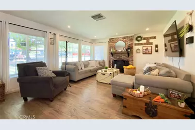 13888 Hubbard, Sylmar, CA 91342 - Photo 4