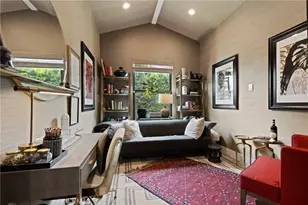 17929 Martha St, Encino, CA 91316 - Photo 12