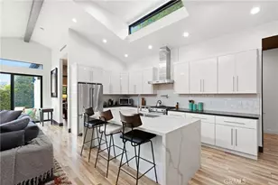 17929 Martha St, Encino, CA 91316 - Photo 8