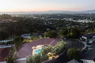 4173 Regal Oak, Encino, CA 91436 - Photo 38