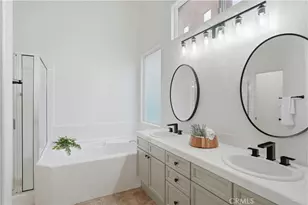 28228 Ridge View Dr, Canyon Country, CA 91387 - Photo 12