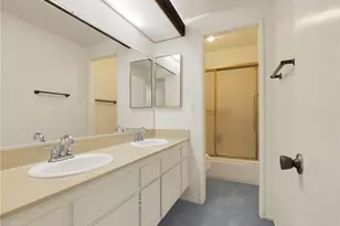 22300 James Alan Cir, Chatsworth, CA 91311 - Photo 10