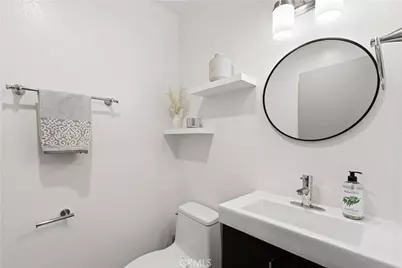 11949 Goshen Avenue #110, Los Angeles, CA 90049 - Photo 8