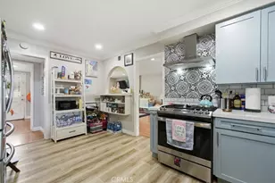 9533 Frankirst, North Hills, CA 91343 - Photo 14