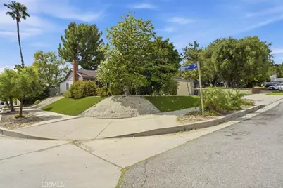 9533 Frankirst, North Hills, CA 91343 - Photo 26