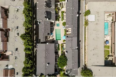 18643 Burbank #7, Tarzana, CA 91356 - Photo 30