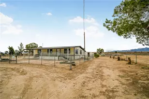 5981 La Mesa Rd, Phelan, CA 92371 - Photo 4