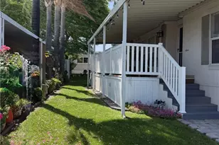 27361 Sierra Hwy, Canyon Country, CA 91351 - Photo 2