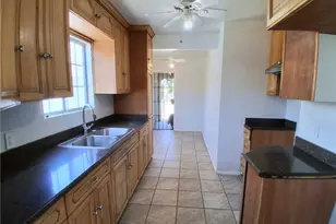 10918 Laurel Canyon, San Fernando, CA 91340 - Photo 8