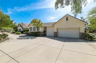 9618 Sweetwater Dr, Agua Dulce, CA 91390 - Photo 2