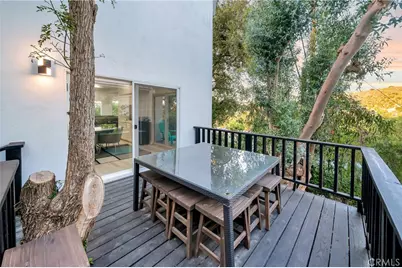 4330 Alhama, Woodland Hills, CA 91364 - Photo 26